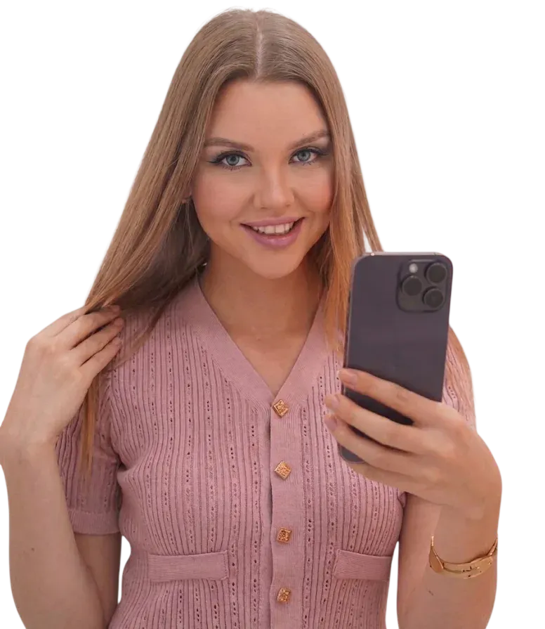 Smiling woman with smooth, youthful skin after Botox at Tinkermoon Clinic Dubai