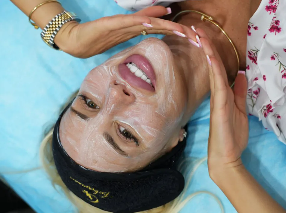HydraFacial treatment with nourishing mask at Tinkermoon Clinic Dubai