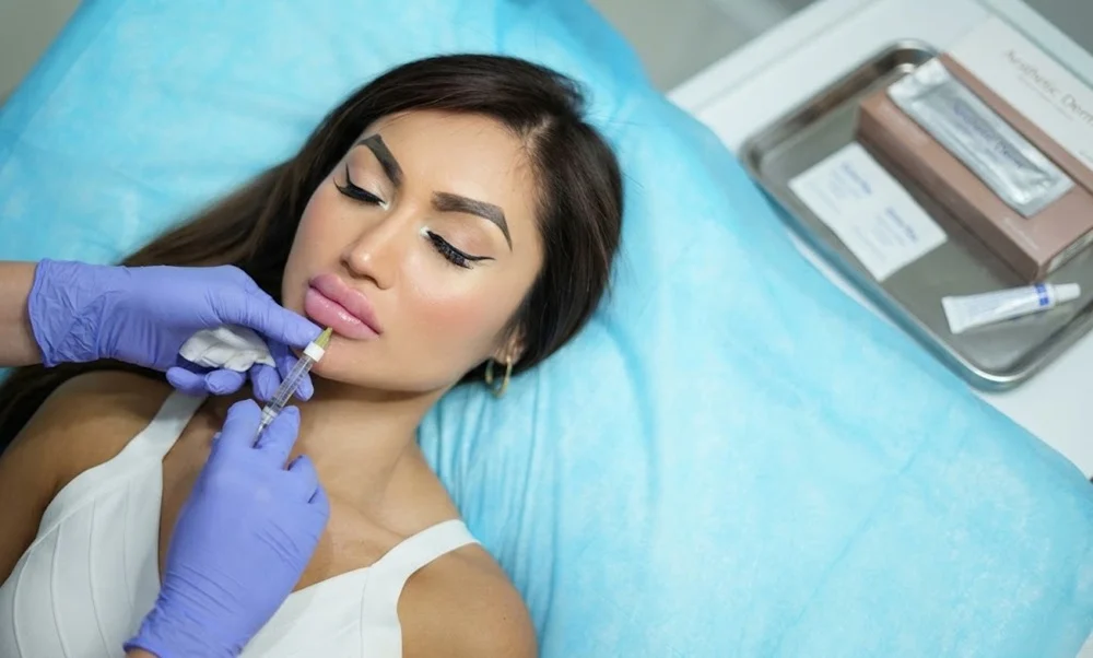 Sculptra vs Filler